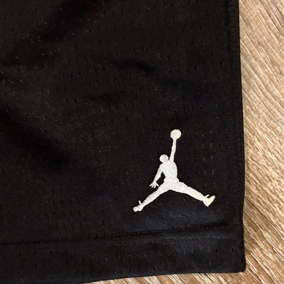NWT, new Jordan Black Sports Men’s Shorts with Logo - Picture 4 of 5